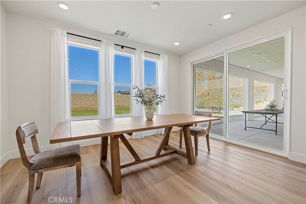 30015 Chestnut Lane Castaic, CA 91384 - Photo 17 of 60