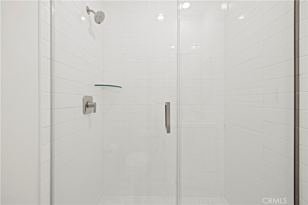 30015 Chestnut Lane Castaic, CA 91384 - Photo 39 of 60 a bathroom with a shower