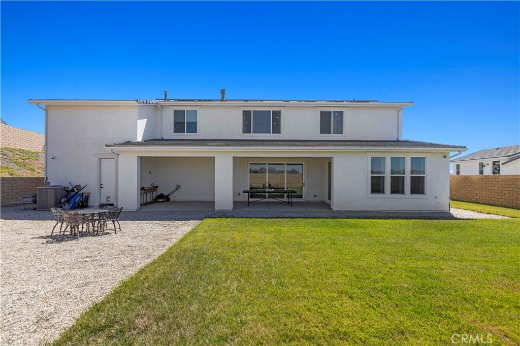 30015 Chestnut Lane Castaic, CA 91384 - Photo 43 of 60 a view of swimming pool with lawn chairs and plants