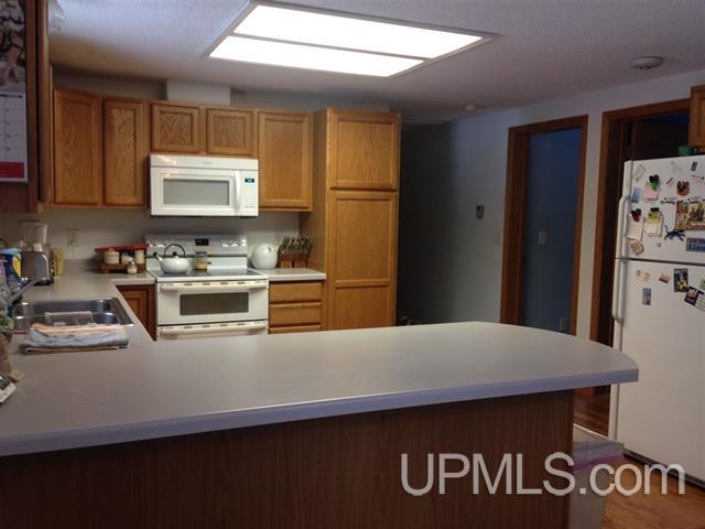 96 East Wilderness Road Negaunee, MI 49866 - Photo 4 of 29 Gallery Image 4