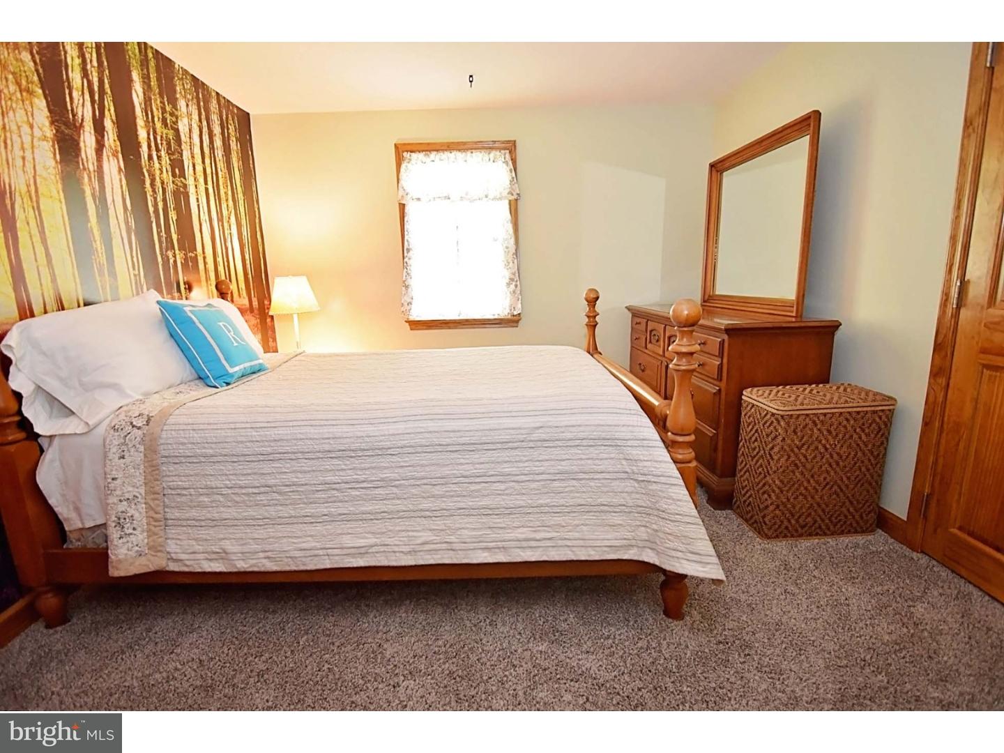 1288 Clyde Road Warminster, PA 18974 - Photo 10 of 14