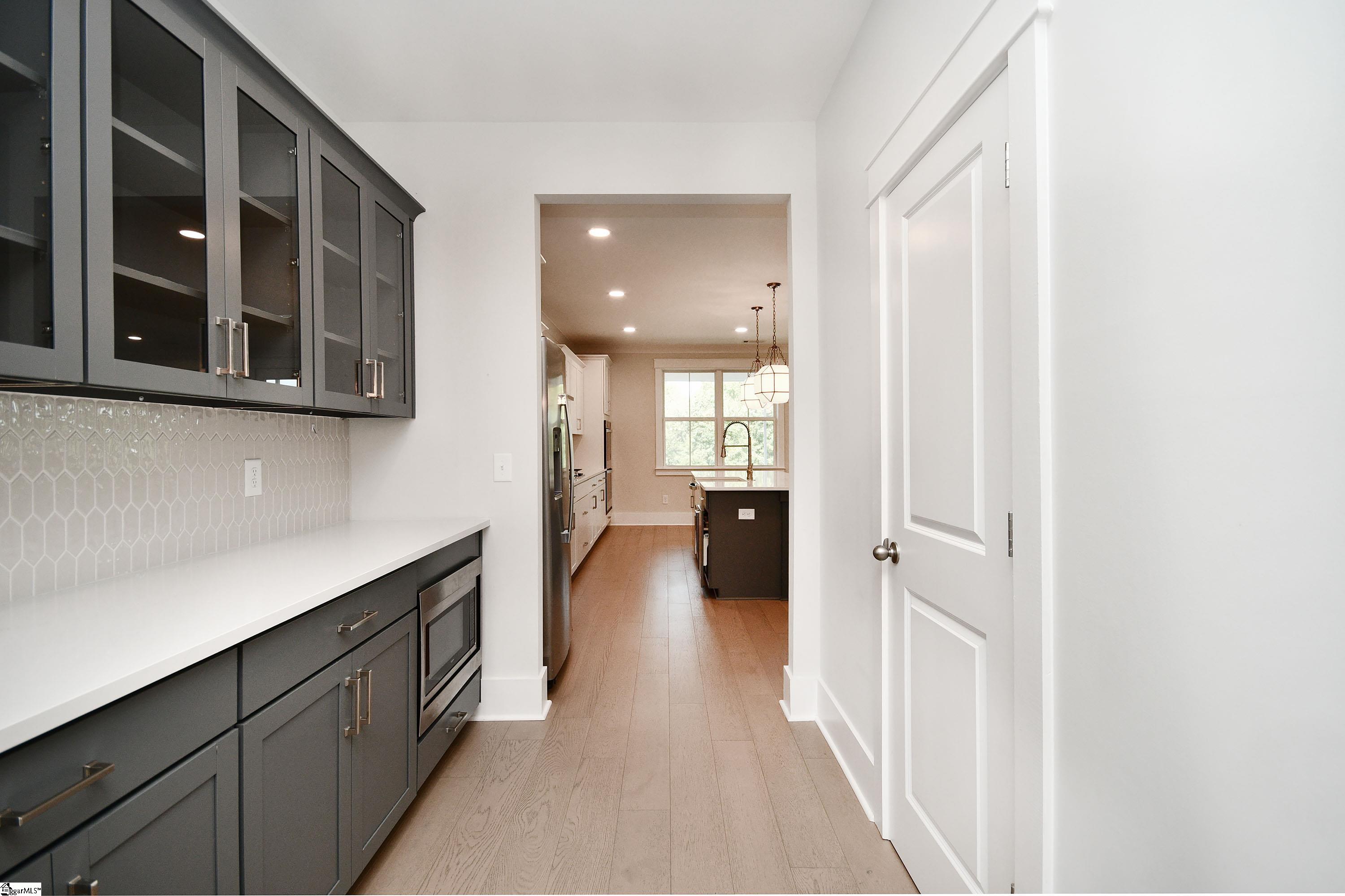 12 Tanner Hall Lane Greenville, SC 29607 - Photo 11 of 37 Gallery Image 11