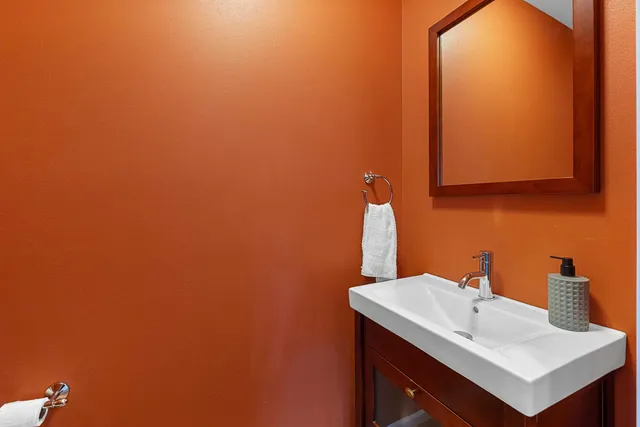 $615,000 | 102 Benjamin Court, Beaver Dam, WI 53916