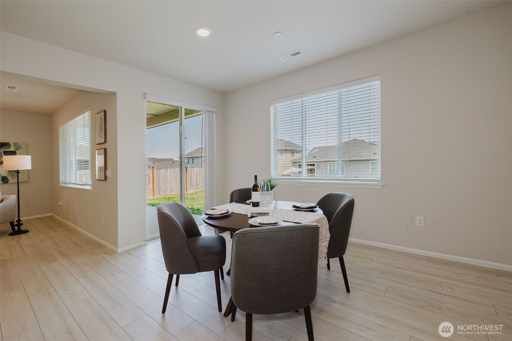 948 Panoramic Loop Bremerton, WA 98312 - Photo 13 of 40