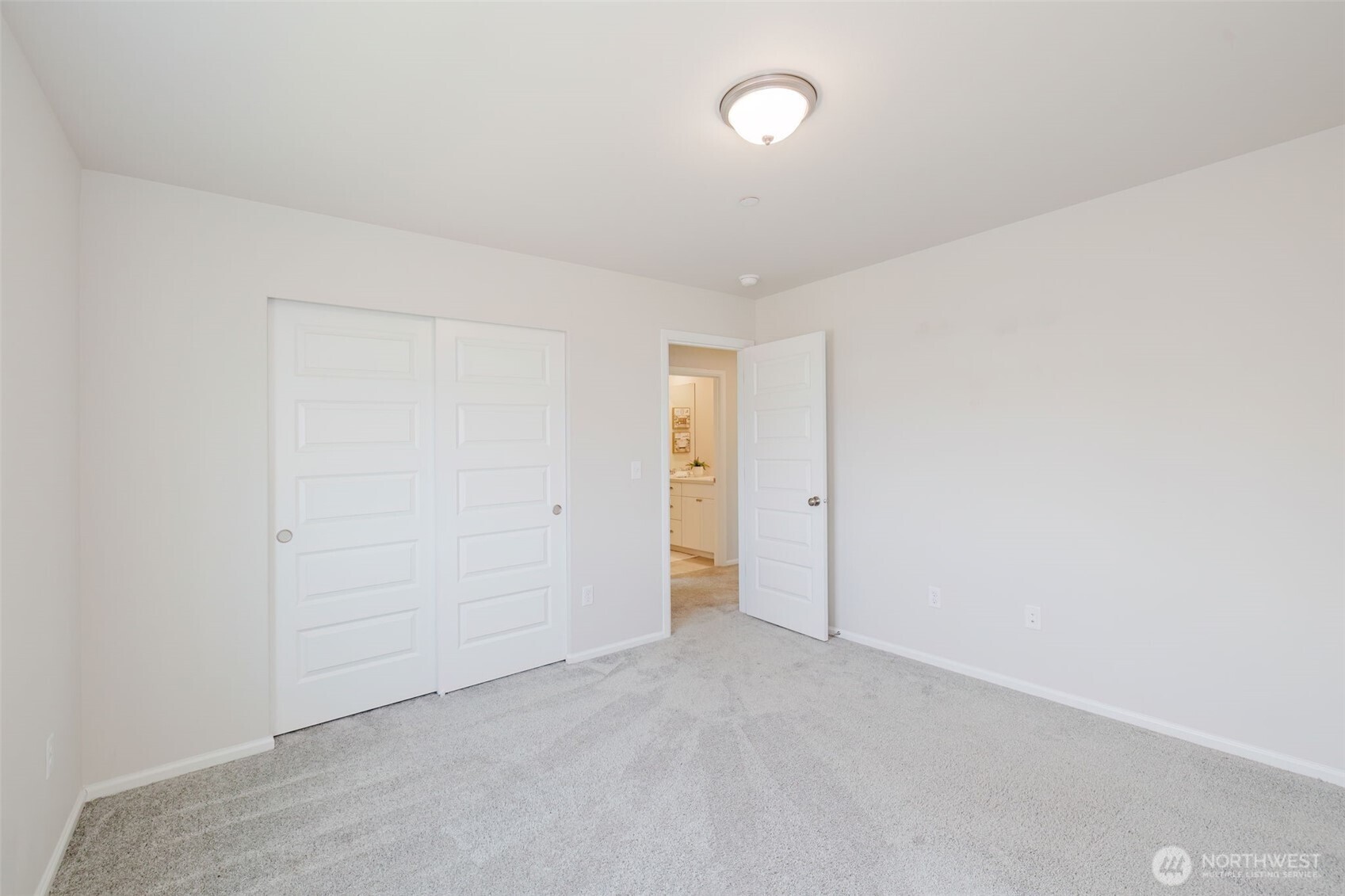 948 Panoramic Loop Bremerton, WA 98312 - Photo 24 of 40