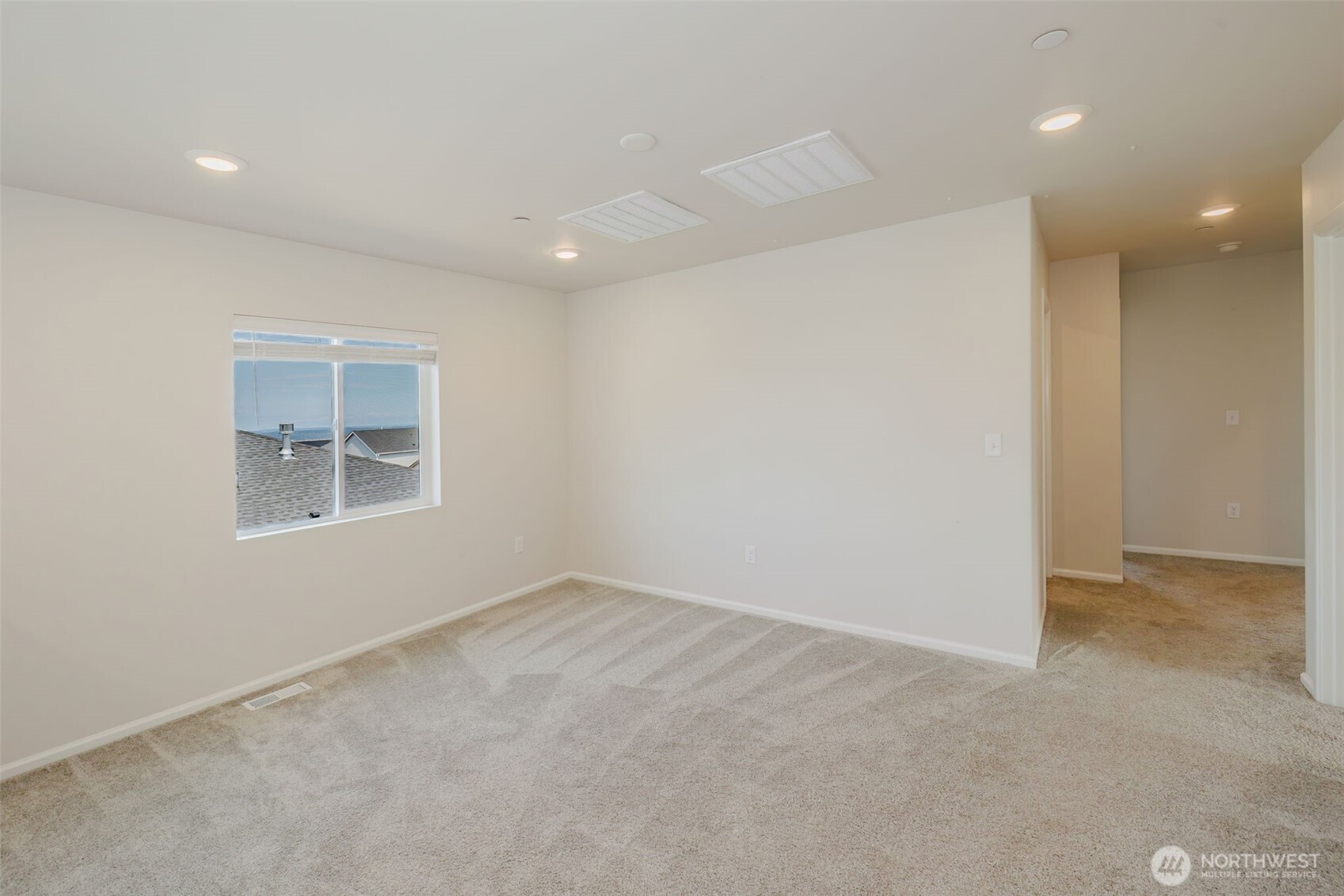 948 Panoramic Loop Bremerton, WA 98312 - Photo 31 of 40