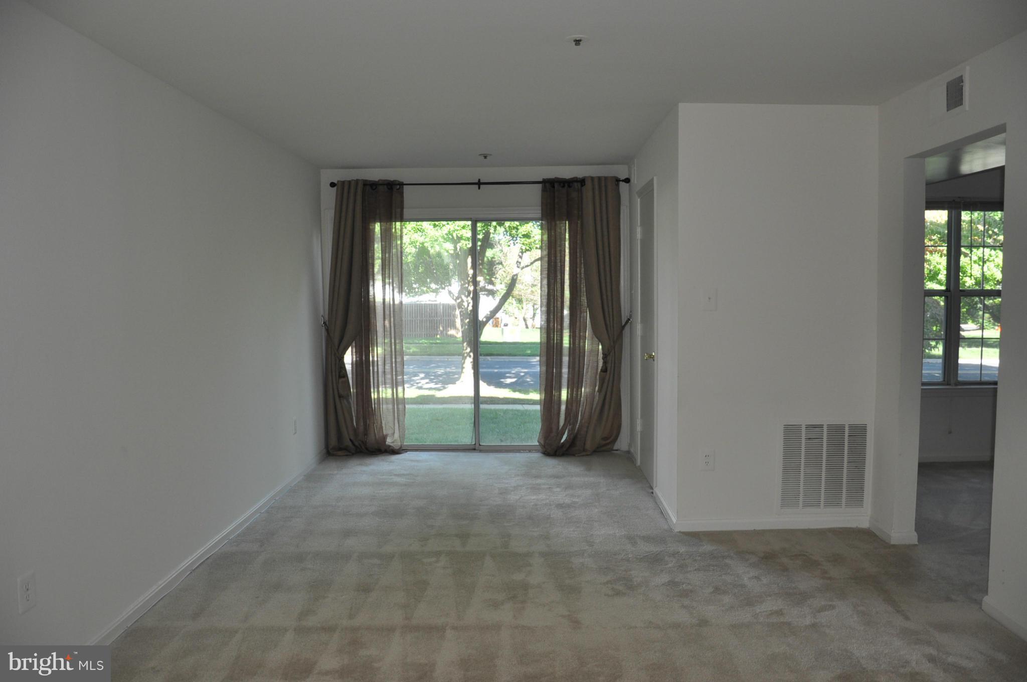 2513 McVeary Court, Unit B Silver Spring, MD 20906 - Photo 4 of 18 Living Room