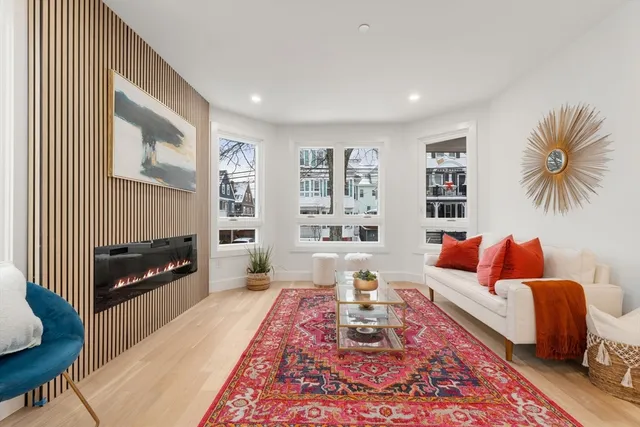 $1,299,000 | 69 Electric Avenue, Unit 1, Somerville, MA 02144