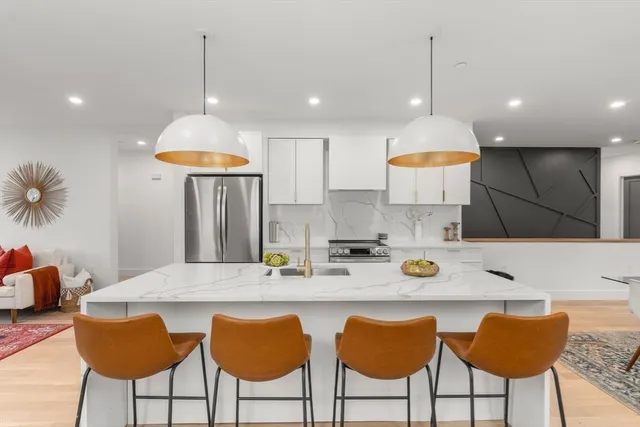 $1,299,000 | 69 Electric Avenue, Unit 1, Somerville, MA 02144