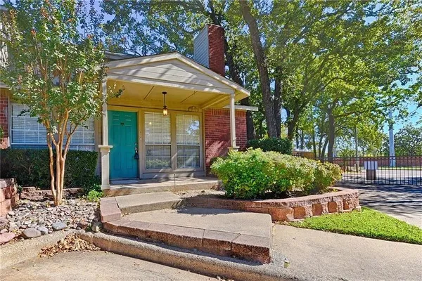 $1,500 | 1473 Meadowood Village Drive, Fort Worth, TX 76120