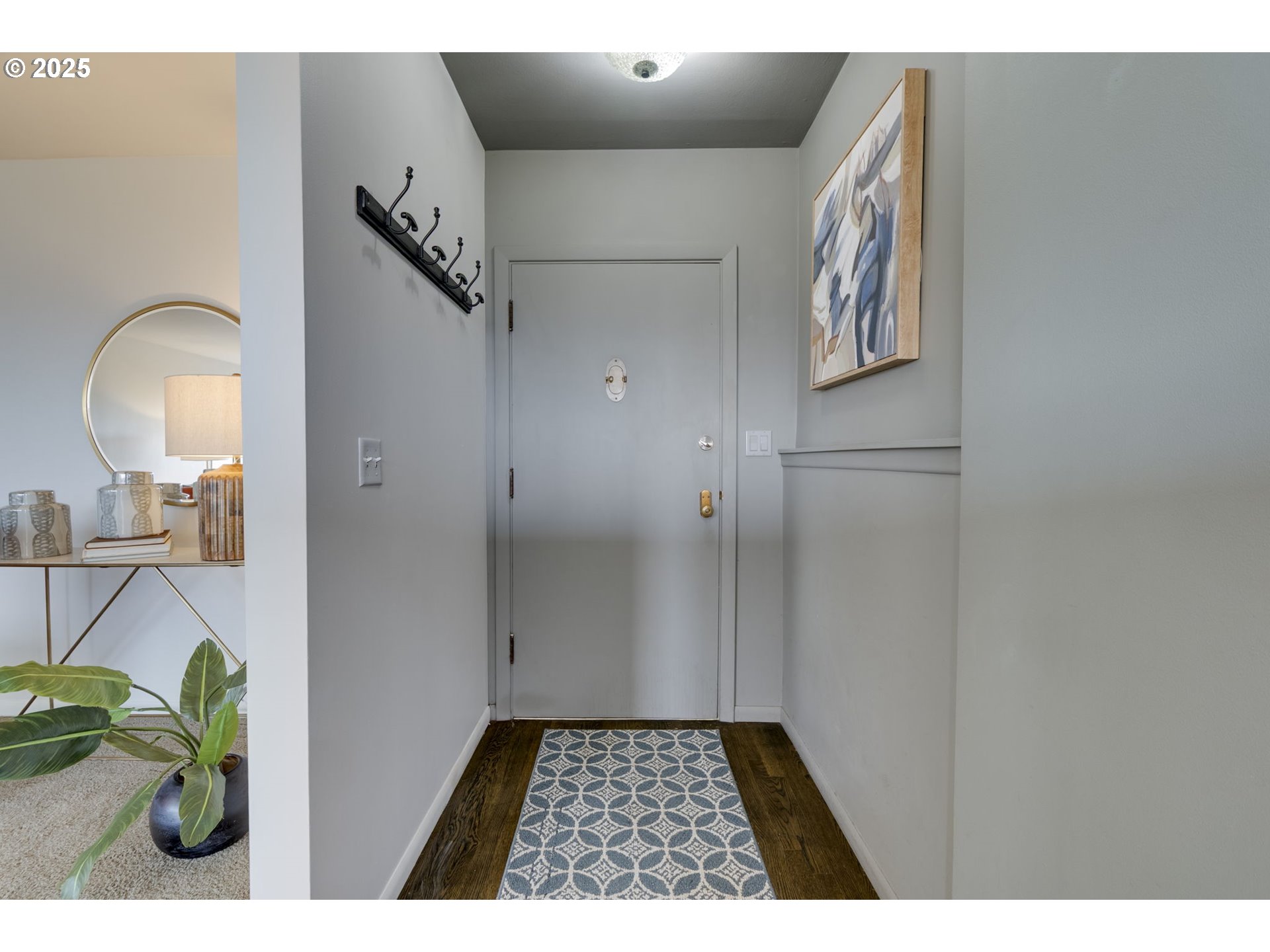 1515 Southwest Upper Hall Street Portland, OR 97201 - Photo 15 of 47 Entrance/Foyer