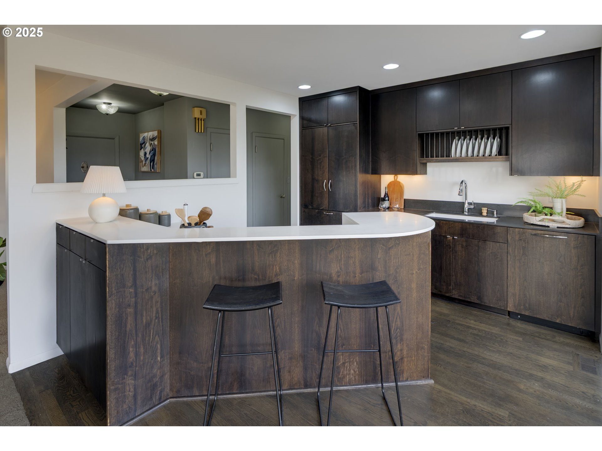 1515 Southwest Upper Hall Street Portland, OR 97201 - Photo 23 of 47 Kitchen
