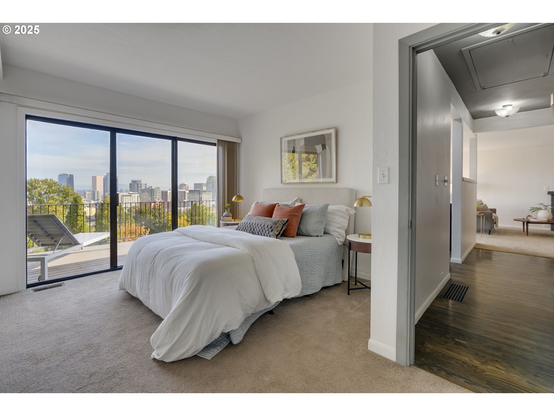 1515 Southwest Upper Hall Street Portland, OR 97201 - Photo 24 of 47 Bedroom, Primary