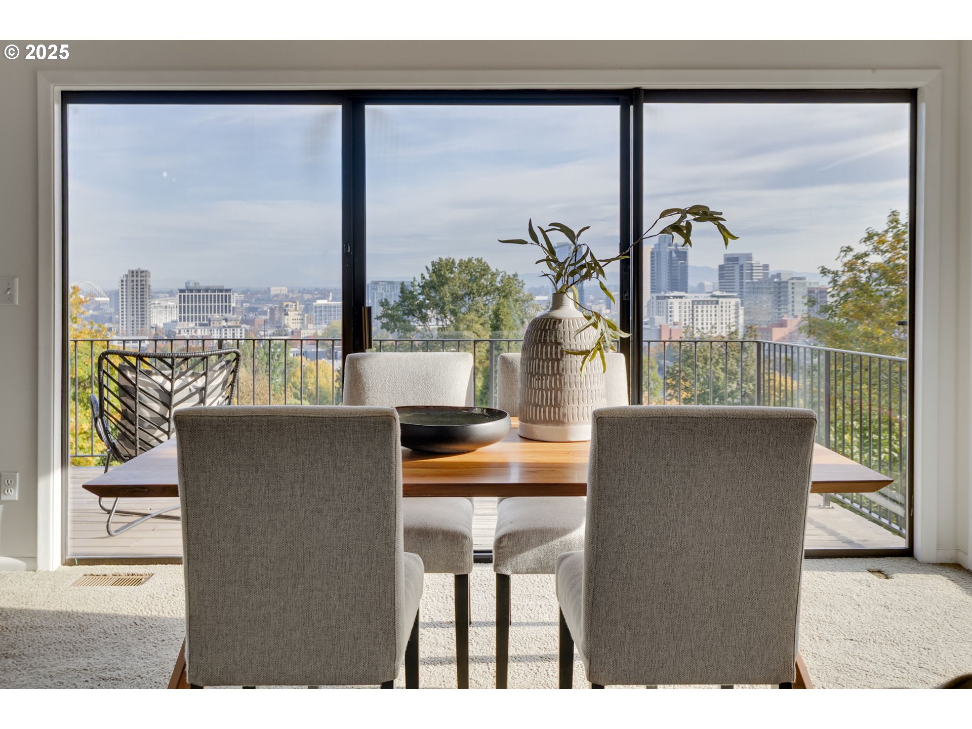 1515 Southwest Upper Hall Street Portland, OR 97201 - Photo 10 of 47 Dining Area
