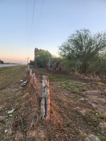 $390,000 | 71 Columbus Tx 78934, Columbus, TX 78934