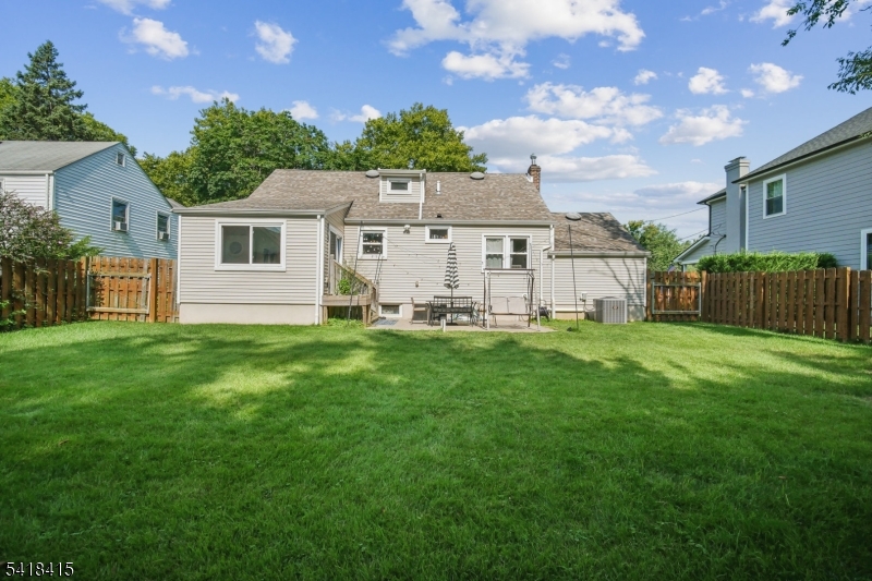 517 Ashwood Road Springfield, NJ 07081 - Photo 15 of 15