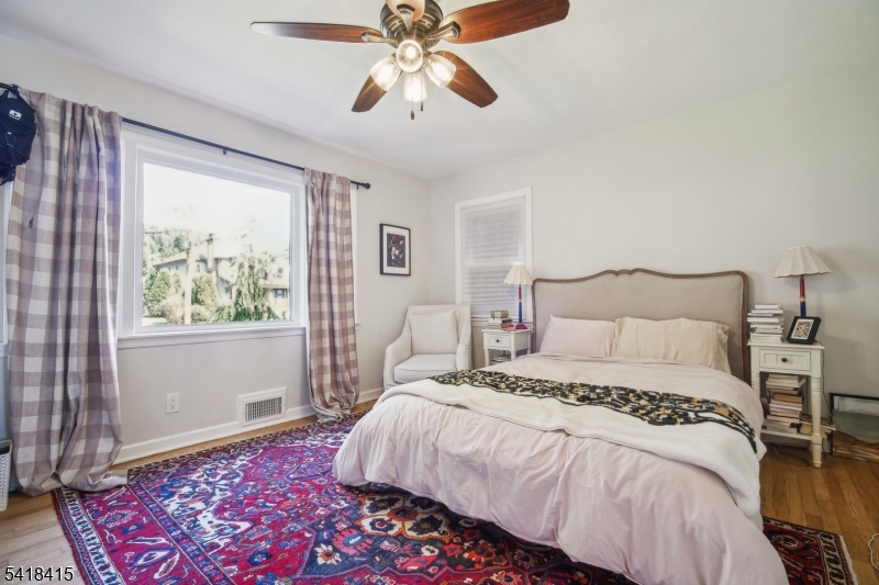 517 Ashwood Road Springfield, NJ 07081 - Photo 7 of 15