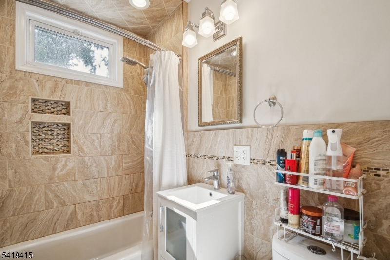 517 Ashwood Road Springfield, NJ 07081 - Photo 10 of 15