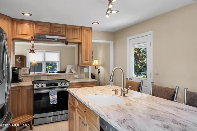 $799,000 | 15 Hillside Street, Red Bank, NJ 07701