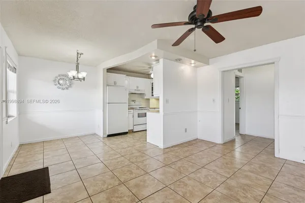 $160,000 | 22 Southeast 3rd Terrace, Unit 18, Dania Beach, FL 33004
