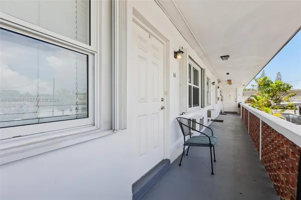 $160,000 | 22 Southeast 3rd Terrace, Unit 18, Dania Beach, FL 33004