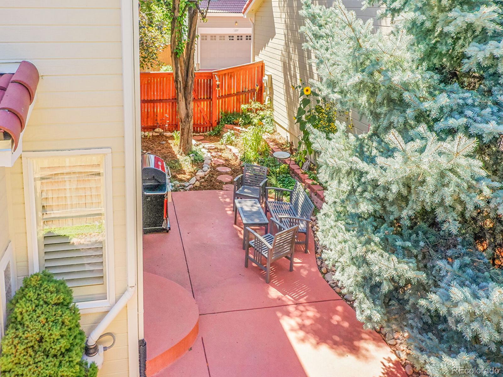 1221 Braewood Avenue Highlands Ranch, CO 80129 - Photo 35 of 45 a view of a outdoor space
