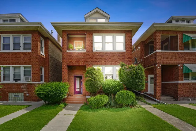 $424,000 | 4317 South Sawyer Avenue, Chicago, IL 60632