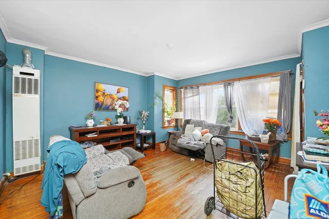 $424,000 | 4317 South Sawyer Avenue, Chicago, IL 60632