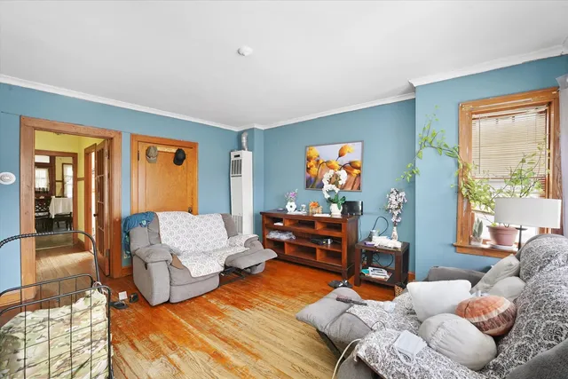 $424,000 | 4317 South Sawyer Avenue, Chicago, IL 60632