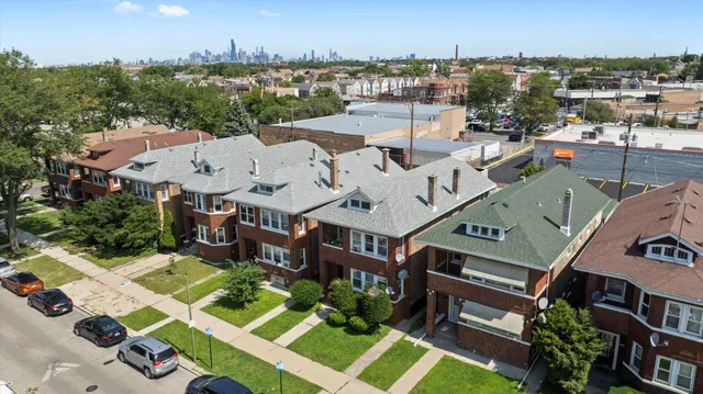 $424,000 | 4317 South Sawyer Avenue, Chicago, IL 60632