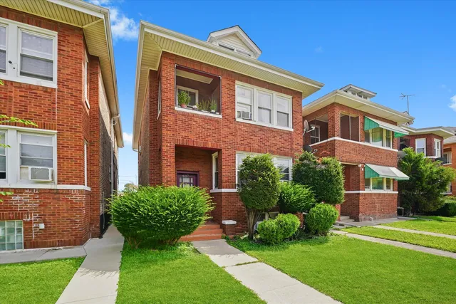 $424,000 | 4317 South Sawyer Avenue, Chicago, IL 60632