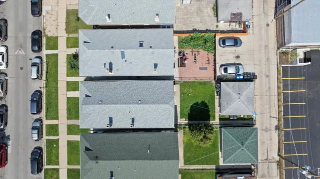 $424,000 | 4317 South Sawyer Avenue, Chicago, IL 60632