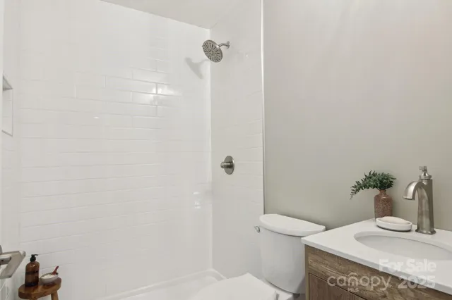 a view of a workspace with furniture