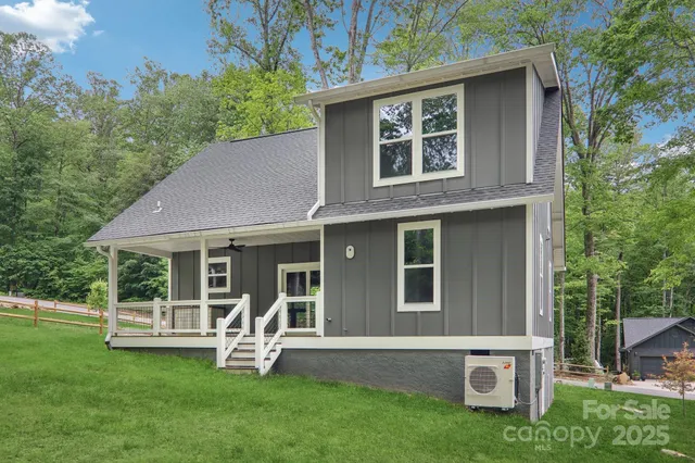 $415,000 | 593 Twinbrook Lane, Maggie Valley, NC 28751