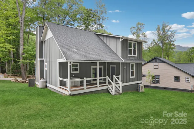 $415,000 | 593 Twinbrook Lane, Maggie Valley, NC 28751