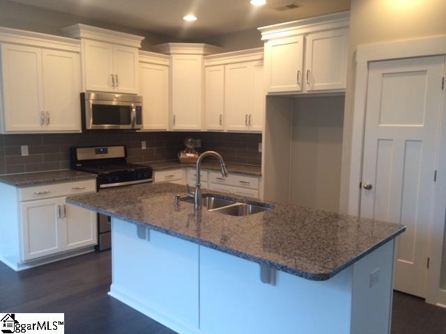 201 Meritage Street Greer, SC 29651 - Photo 4 of 29 Gallery Image 4