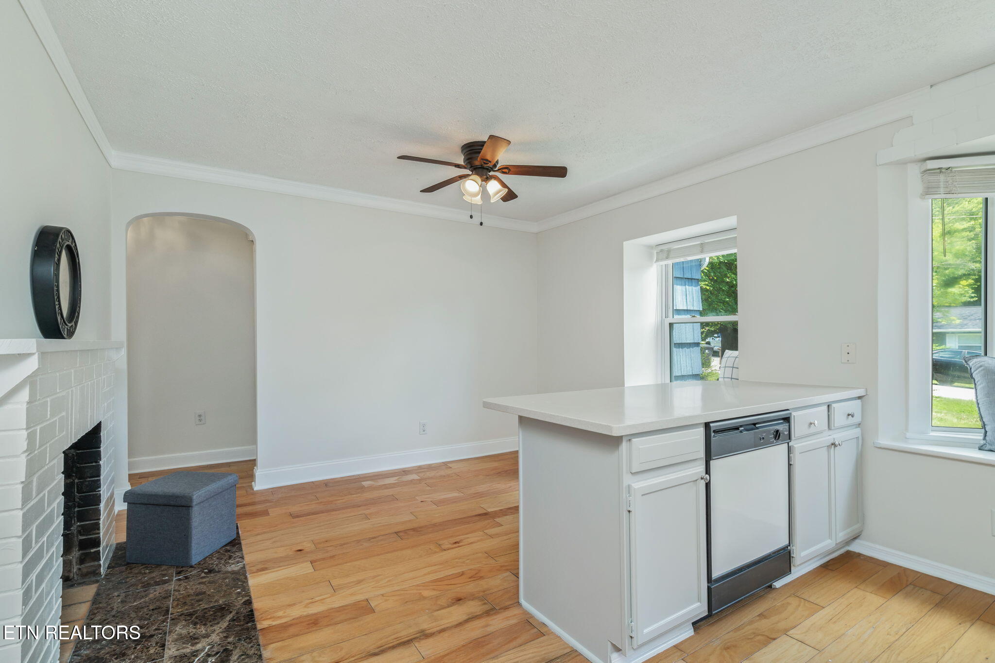 4907 Oakview Road Knoxville, TN 37918 - Photo 17 of 44 20-web-or-mls-4907 Oakview Road-21