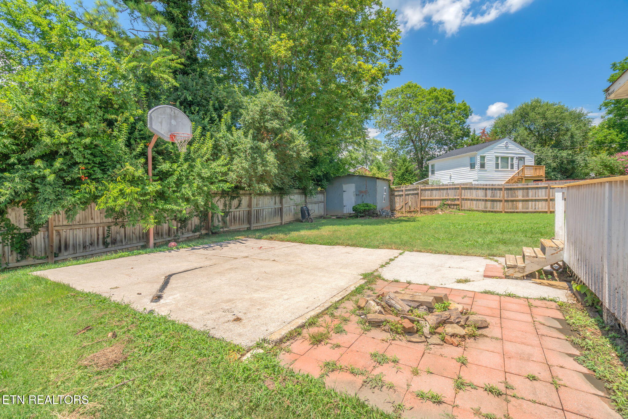 4907 Oakview Road Knoxville, TN 37918 - Photo 36 of 44 39-web-or-mls-4907 Oakview Road-40