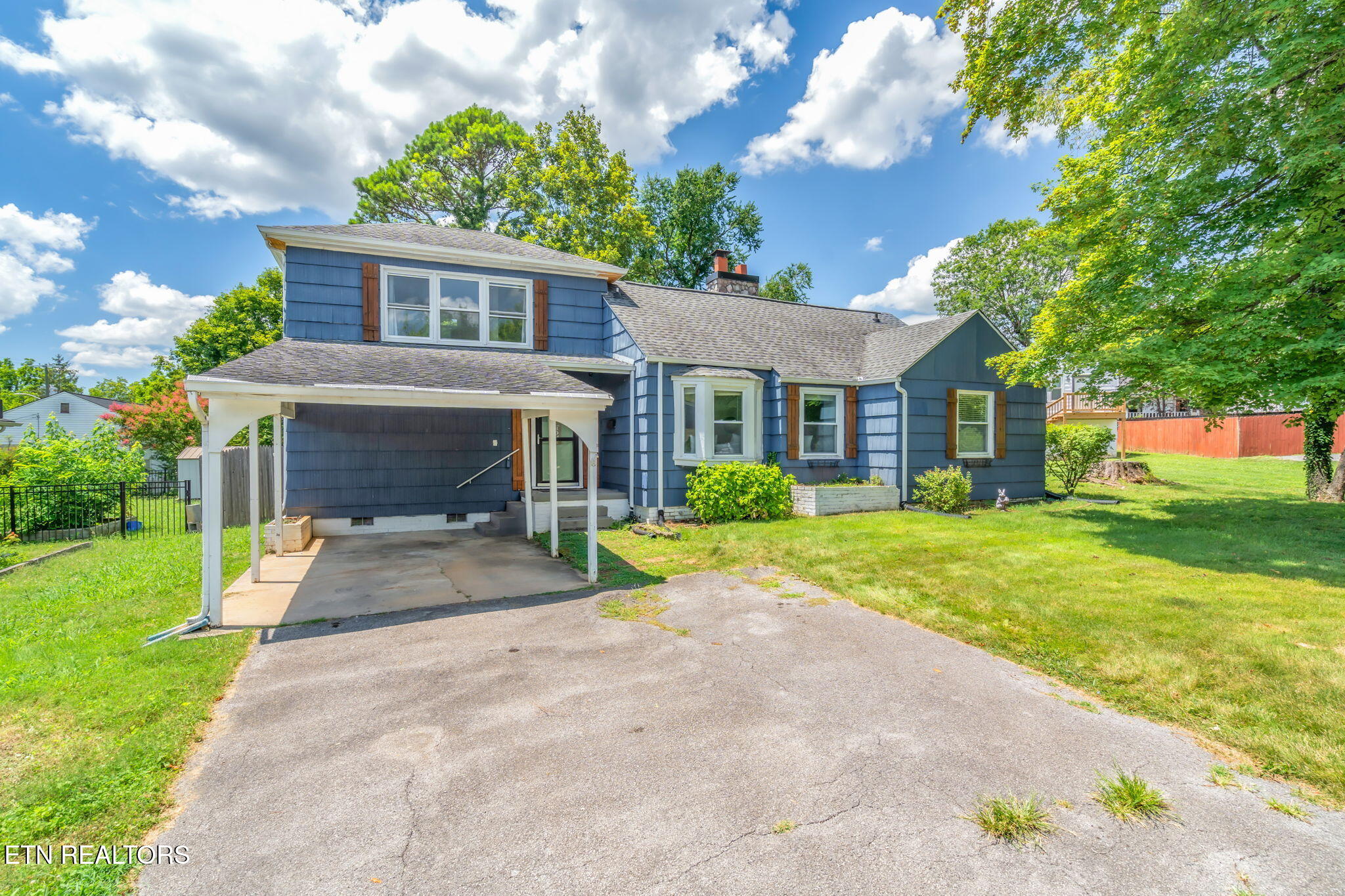 4907 Oakview Road Knoxville, TN 37918 - Photo 42 of 44 4-web-or-mls-4907 Oakview Road-5