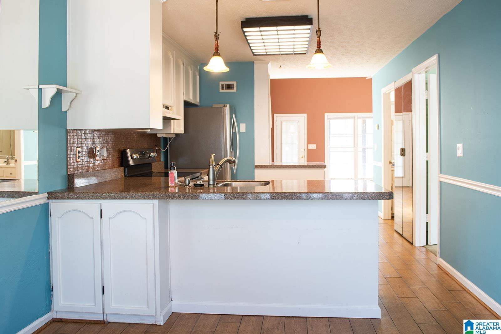 105 Emerald Point Riverside, AL 35135 - Photo 4 of 42