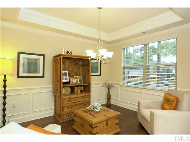 2327 Lowden Street Raleigh, NC 27608 - Photo 3 of 25 Photo 3