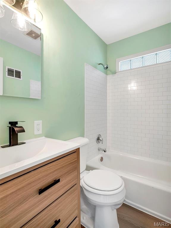 437 Lancashire Road St. Louis, MO 63137 - Photo 11 of 20 Gallery Image 11