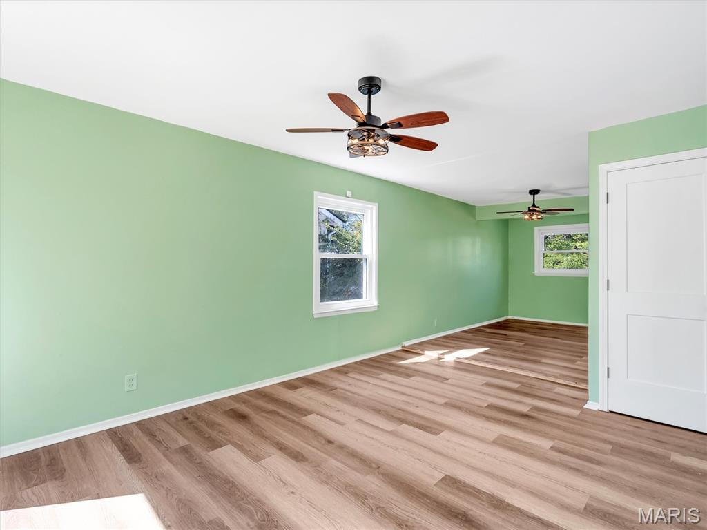 437 Lancashire Road St. Louis, MO 63137 - Photo 4 of 20 Gallery Image 4