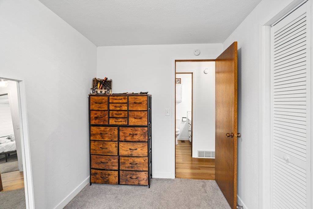 11217 East 11th Avenue Spokane Valley, WA 99206 - Photo 16 of 36