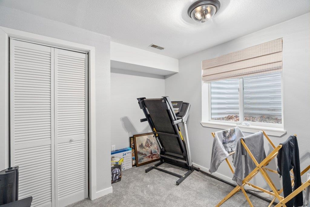 11217 East 11th Avenue Spokane Valley, WA 99206 - Photo 27 of 36