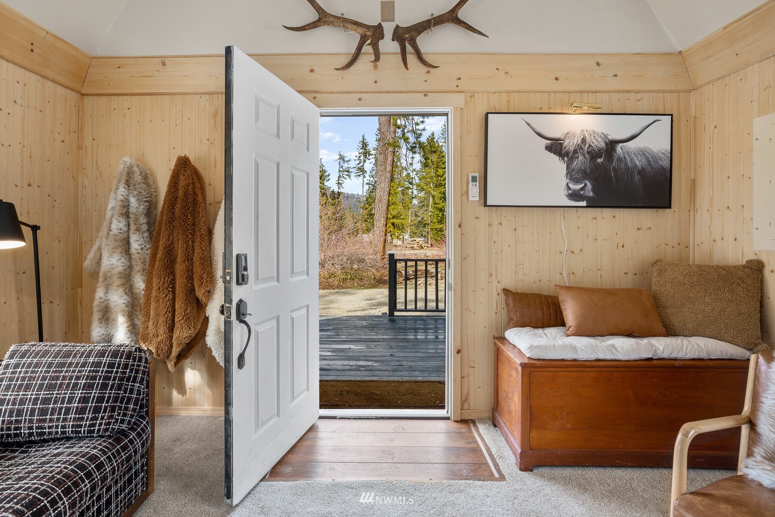 4688 Nelson Siding Road Cle Elum, WA 98922 - Photo 3 of 22 Gallery Image 3