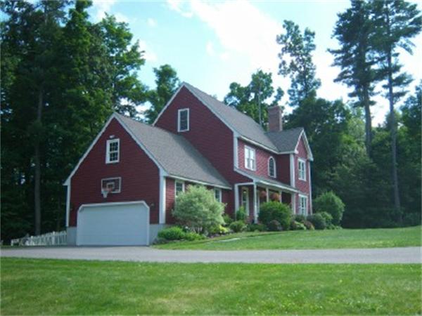 7 Stuart Road Sterling, MA 01564 - Photo 3 of 30 Gallery Image 3