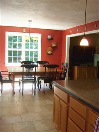7 Stuart Road Sterling, MA 01564 - Photo 5 of 30 Gallery Image 5