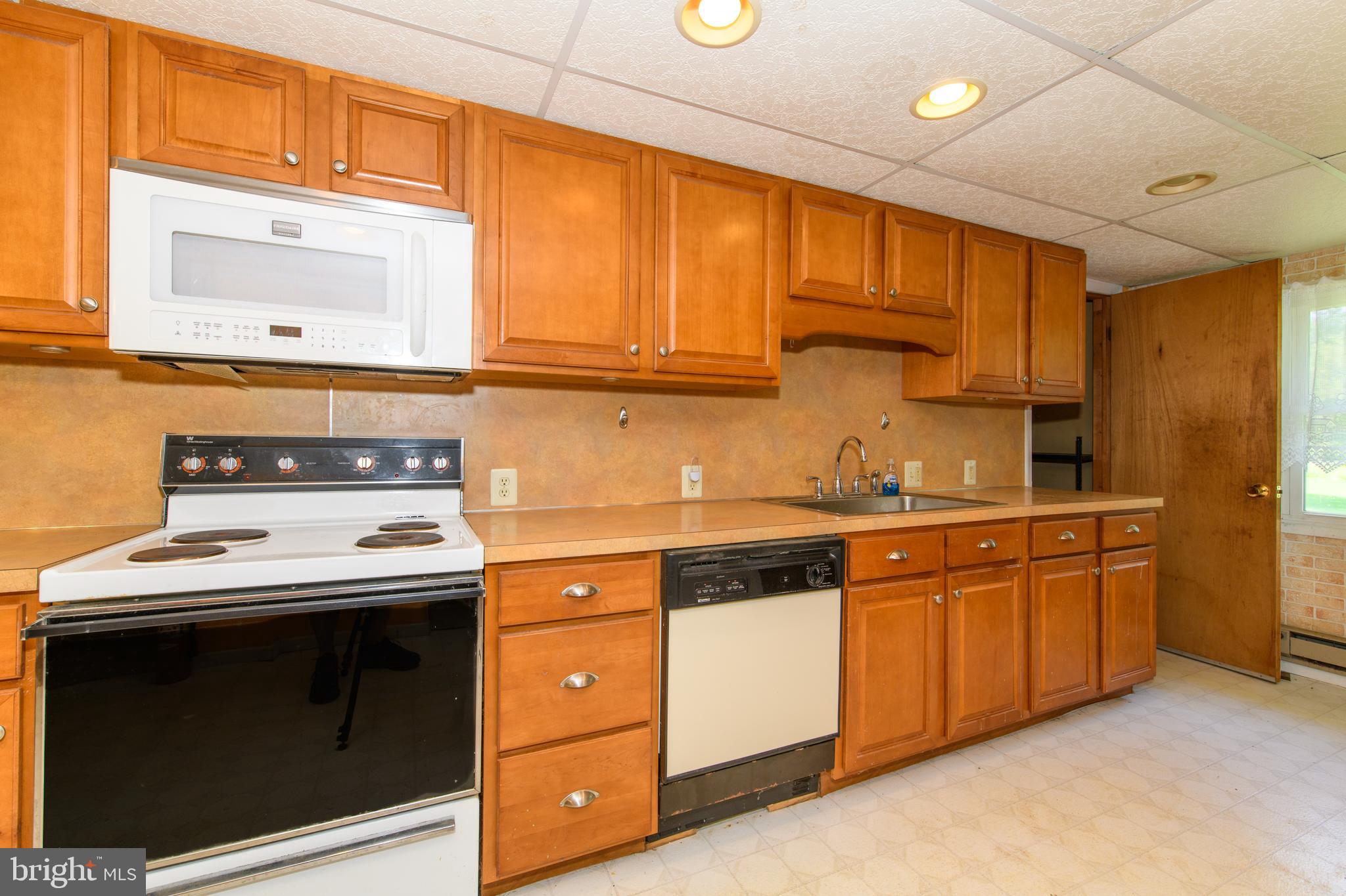 7921 Corning Road Zionsville, PA 18092 - Photo 15 of 50 Gallery Image 15