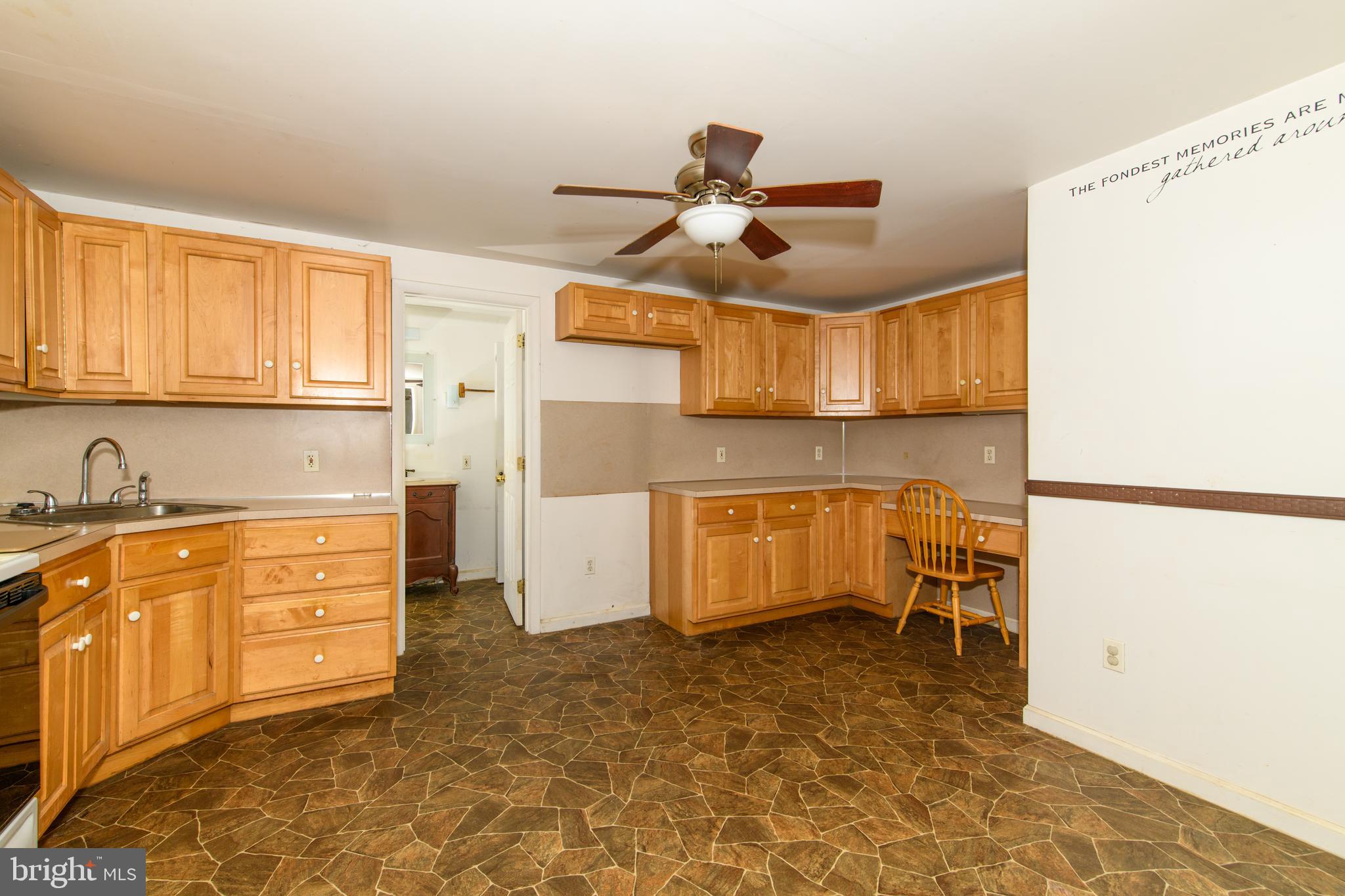7921 Corning Road Zionsville, PA 18092 - Photo 8 of 50 Gallery Image 8